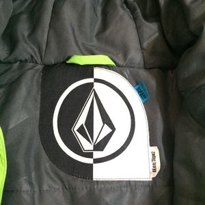 Volcom Jackets & Coats - Boys youth snowboard jacket Volcom Jackets & Coats - Boys youth snowboard jacket